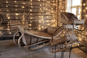 В Тарусе открылась выставка «Забытые истории»: одна из крупнейших коллекций саней в России