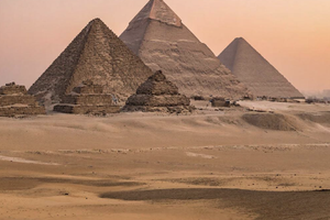 Фальшивые фотографы у пирамид: новая схема вымогательства в Египте