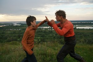 В прокат вышел фильм «Волчок»: история дружбы юного дворянина и кулачного бойца