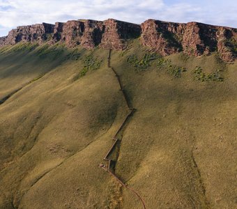 Лестница к петроглифам