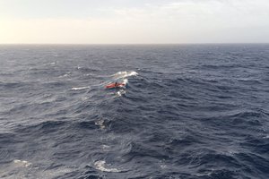Фёдора Конюхова срочно эвакуировали c лодки из Индийского океана