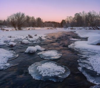 Ледяные медузы на перекате