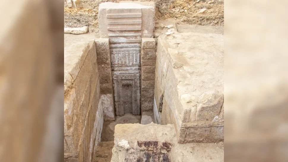 В древнеегипетской гробнице обнаружили огромную дверь для «выхода» душ