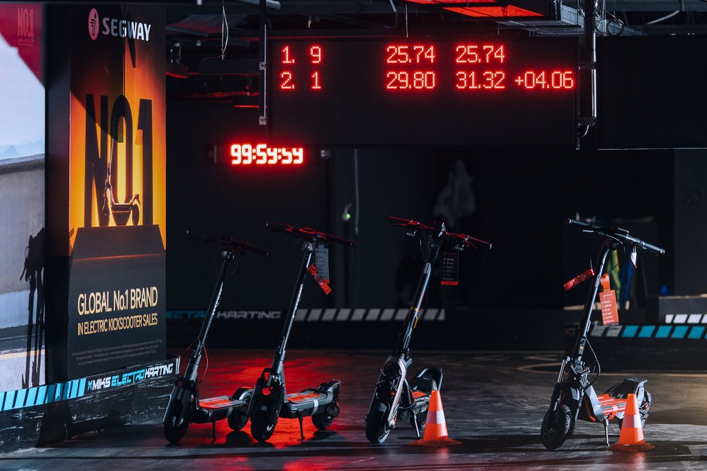 Новости техносферы: от самокатов-вездеходов до девайсов для фанатов Genshin Impact