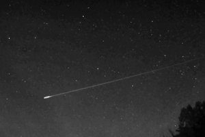 Небо Крыма расчертил редчайший метеор-грейзер