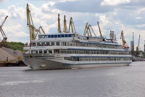 На теплоходе «Михаил Булгаков» произошла вспышка норовируса