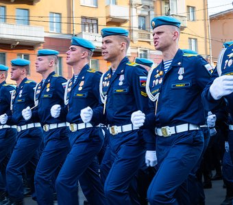 Курсанты РВВДКУ