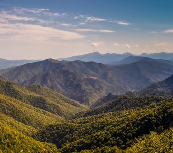 Манящие вершины гор.
