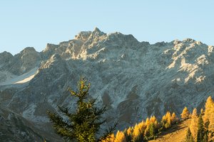 В Альпах погибли туристы: в них ударила молния