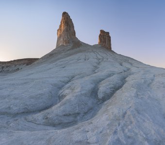 Закат у подножия Клыков Бозжиры (Азу-Тистери)