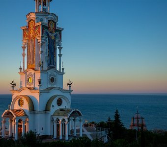 Храм-маяк Николая Чудотворца