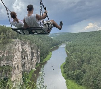 Качели над Айскими притесами