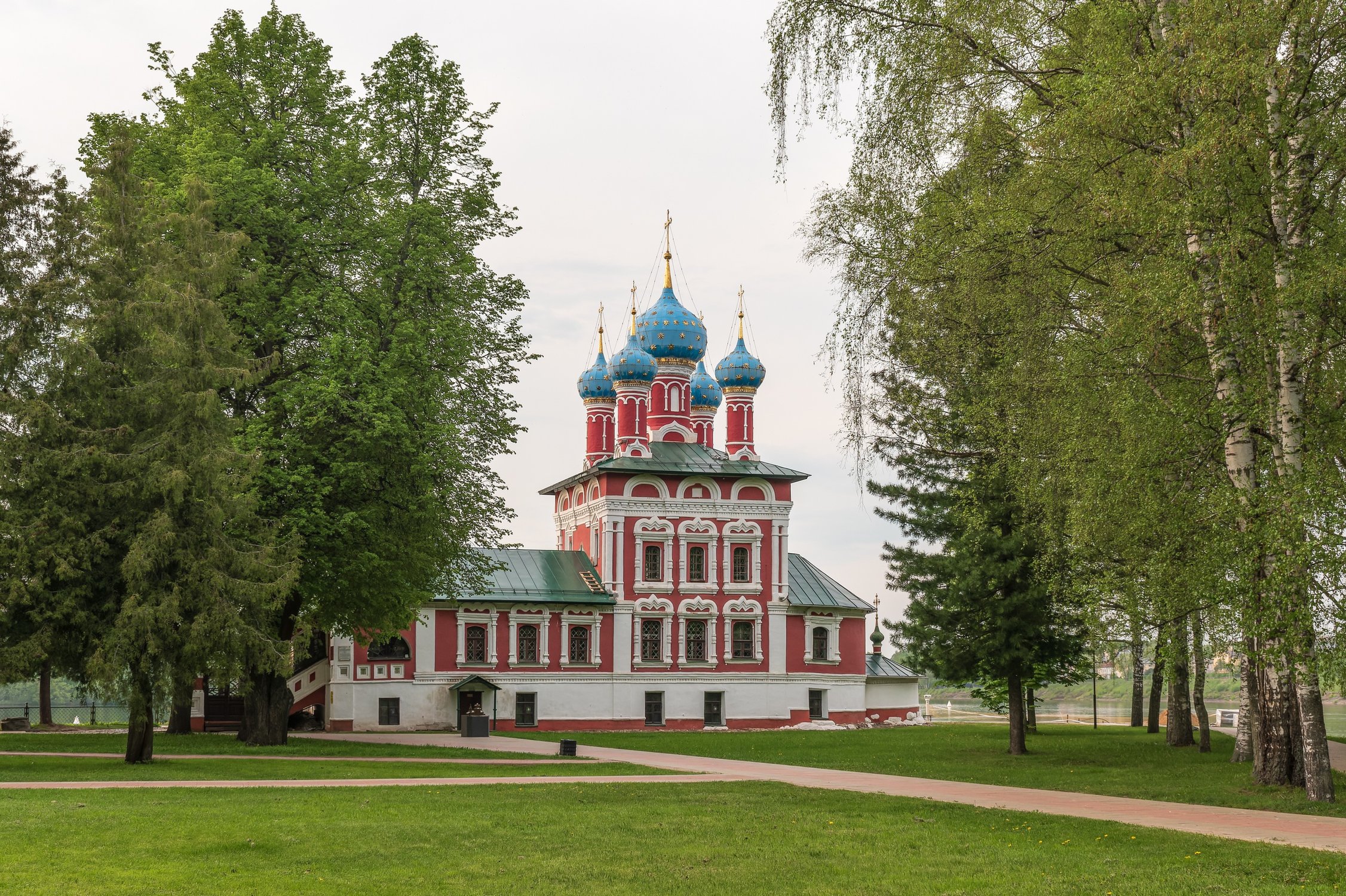 Церковь Димитрия на Крови (1692)