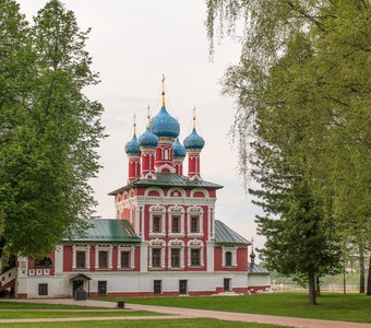 Церковь Димитрия на Крови (1692)