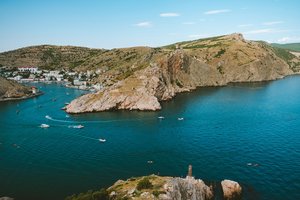 Россияне этим летом начали активнее ездить в Крым