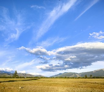 Облака над Курайской степью