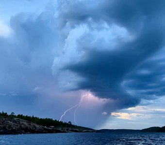 Гроза над Студёным
