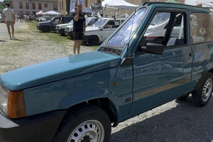 Итальянский механик создал самый узкий автомобиль в мире