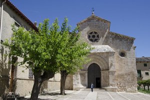 Испанский город просит туристов не приезжать в выходные