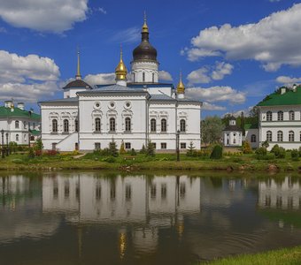 Елизаровский монастырь...