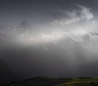 Сквозь облачную вуаль