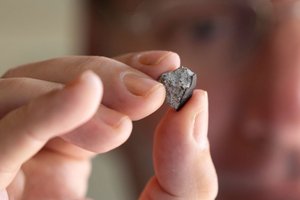 В США крышу дома пробил древний метеорит – он может быть старше самой Земли