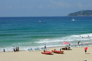 Российских туристов в Китае атаковали песчаные паразиты