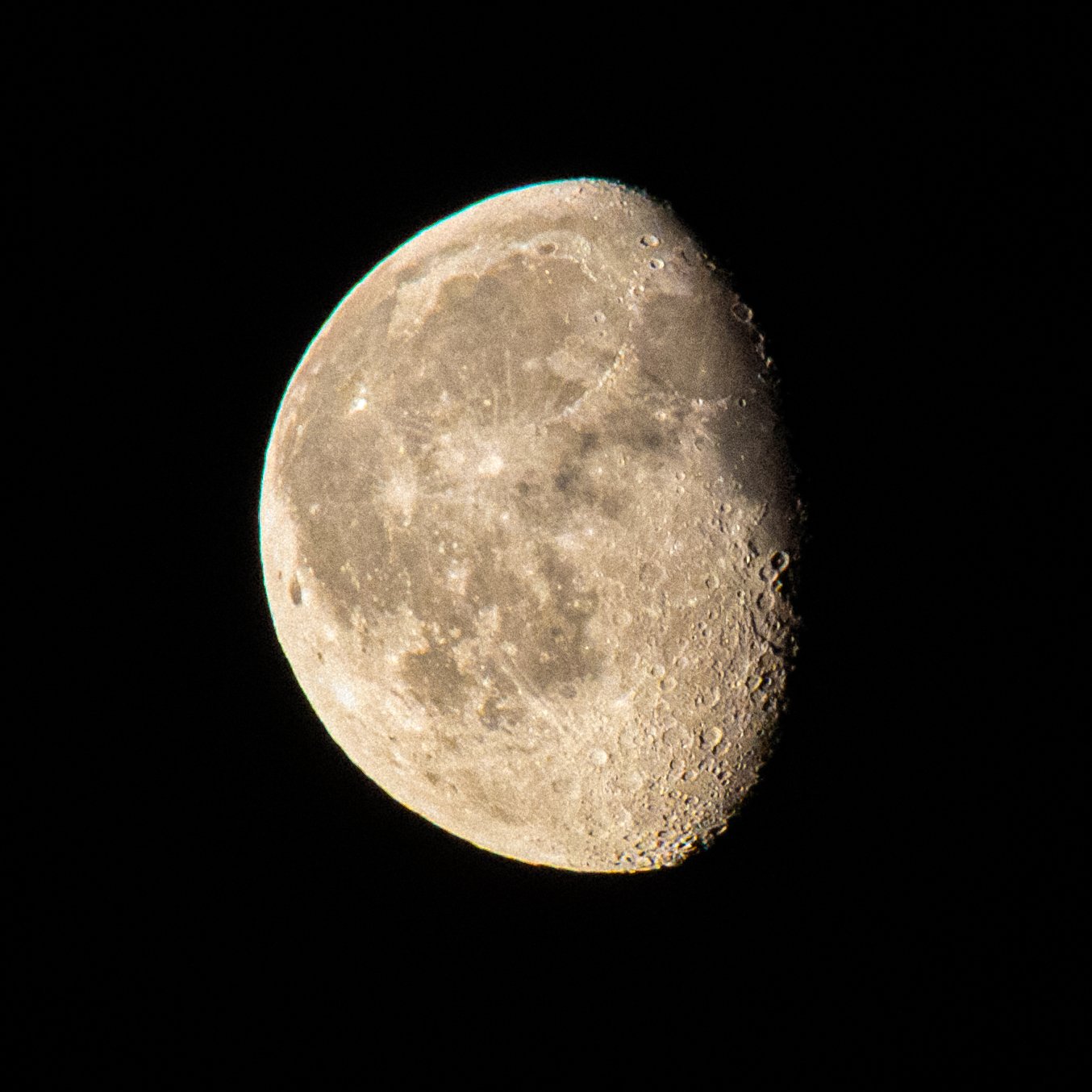 Обратной стороны Луны нет