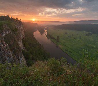 Лимоновский гребень на рассвете