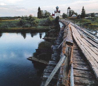 Ряжевый мост над рекой Кеной
