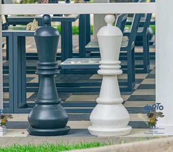 Шахматная беседка в Первомайском парке. город Курск