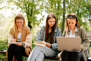 Скоро в школу: обзор гаджетов для учебы