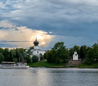 Церковь Успения Пресвятой Богородицы с Пароменья