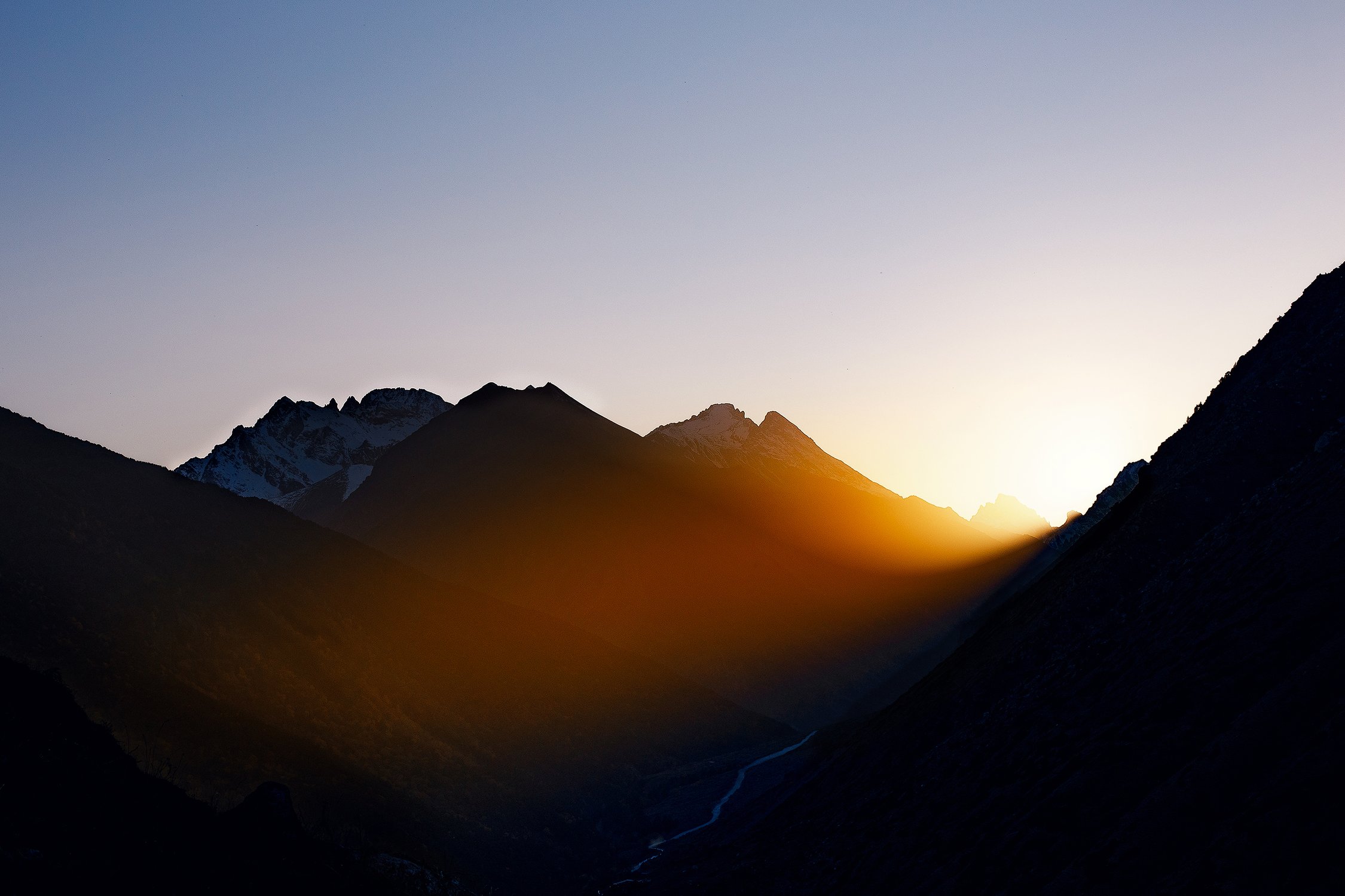 Восход в ущелье Шаурту