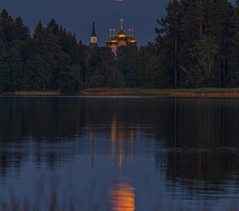 Лунное затмение на Валдае