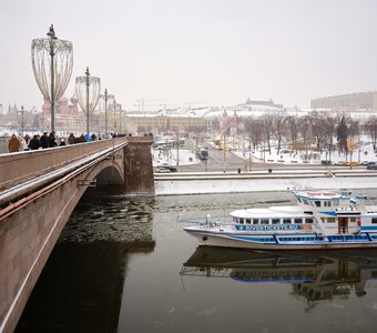«Чижик» на Москве-реке