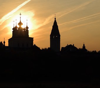 Осенний рассвет в Суздале