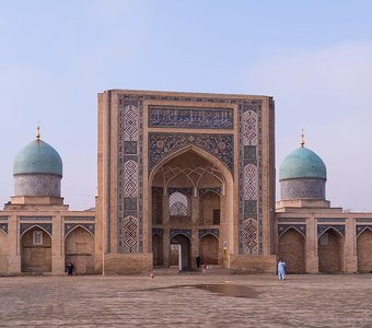 Медресе Кукельдаш в Ташкенте