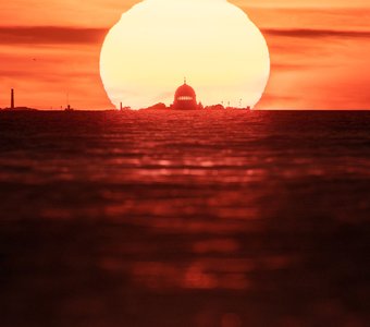 Закат за Морским Никольским собором