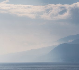 Утро красит нежным светом