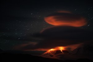 Ради этого кадра мы прождали у вулкана пять дней