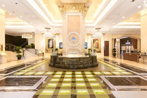 В отеле был пол из чистого золота, но теперь он разобран и продан