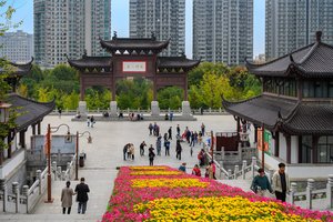 Китай опередил Францию и стал мировым лидером по числу туристов