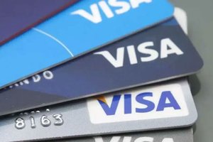 Карточки трех белорусских банков больше не будут работать в Европе