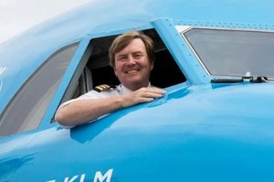 Король Нидерландов тайно работал пилотом на пассажирских самолетах