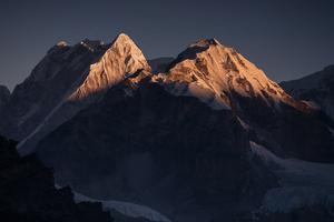 Почему туристы в Непале не носят рюкзаки