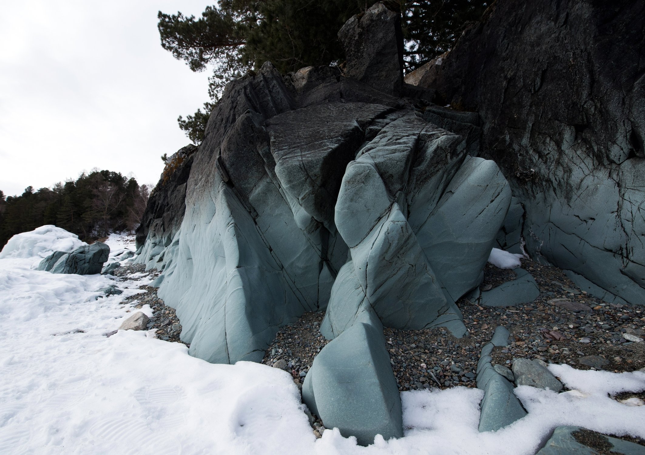 На берегу Телецкого озера. Яйлю.