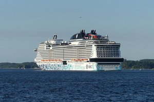 На лайнерах в Персидском заливе застряло 1500 россиян. Что с ними сейчас?