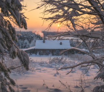 Дом на окраине села