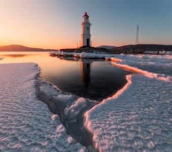 Как-то утром на рассвете Я пошел маяк смотреть